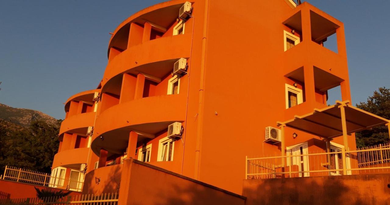 Apartments Danilo Kazanegra Sveti Stefan Exterior photo